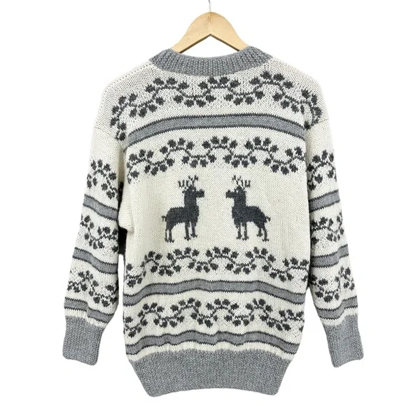 NANDO Unisex Cardigan Sweater Hand Knitted Alpaca Elk Moose